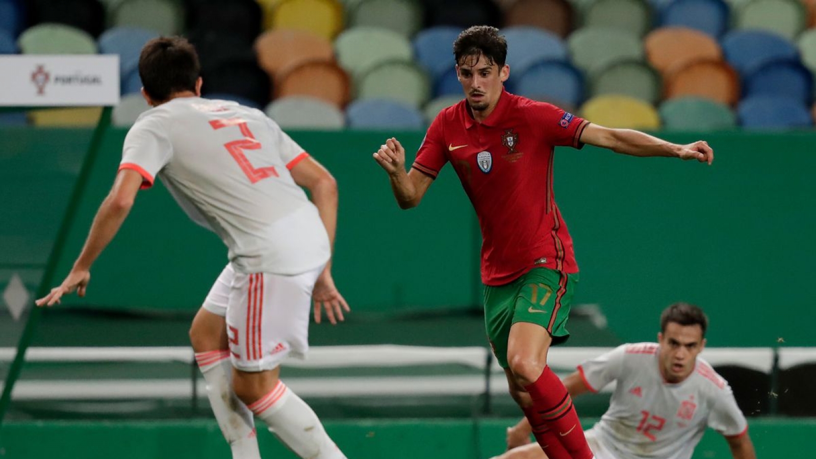 Giao hữu quốc tế: Pháp, Italy đại thắng, Ronaldo kém duyên trước Tây Ban Nha 