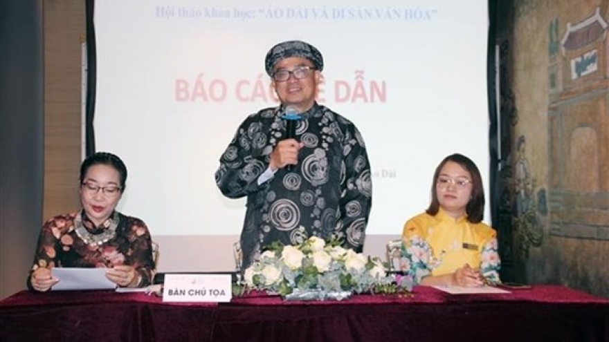 Seminar emphasises role of traditional dress ‘ao dai’