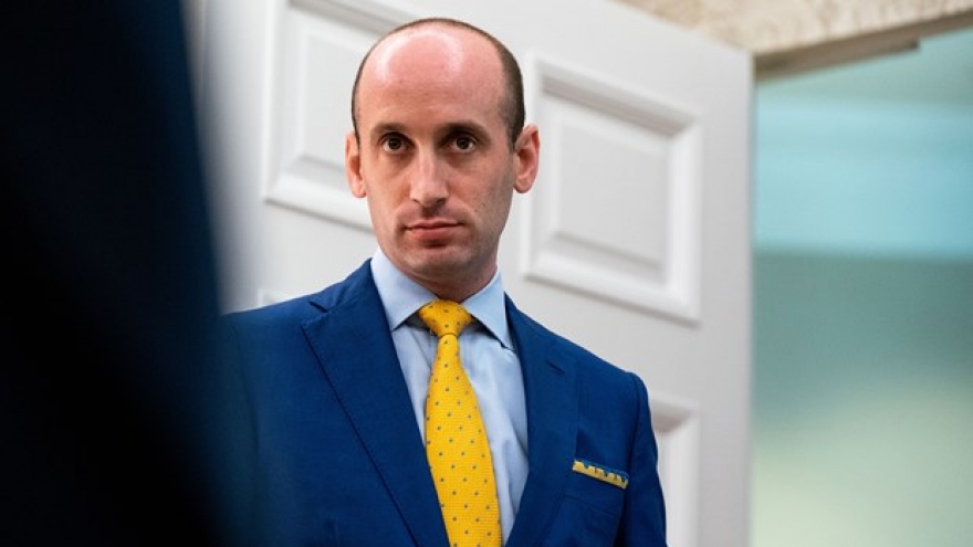 Stephen Miller - Cố vấn chính sách cấp cao của ông Trump mắc Covid-19