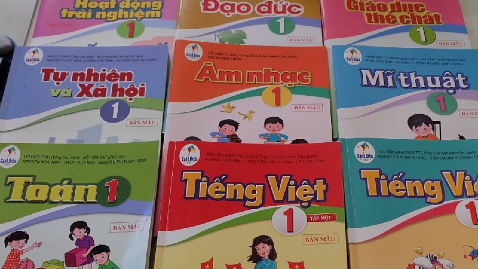 Bộ GD-ĐT lý giải nguyên nhân chương trình Tiếng Việt lớp 1 nặng 