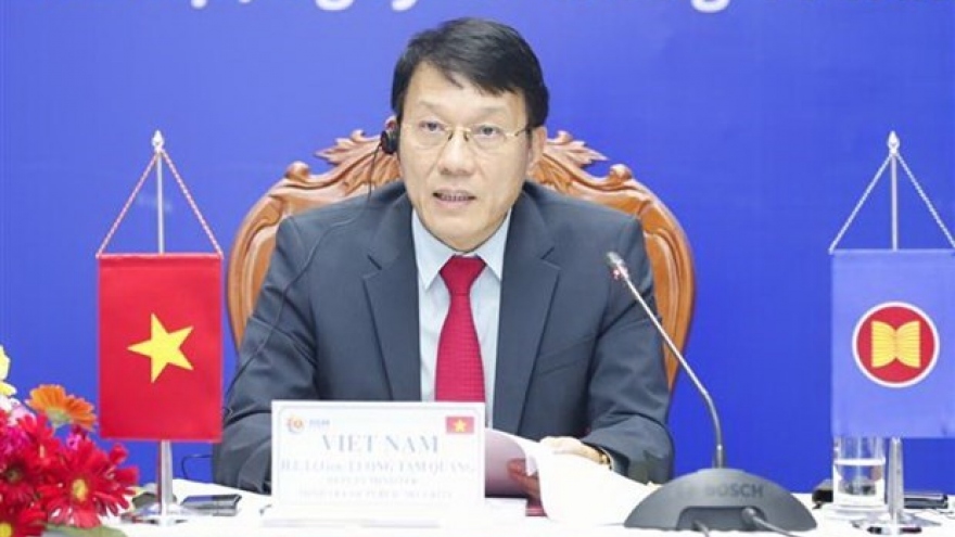 Vietnam commits to ensuring ASEAN cyber security, safety