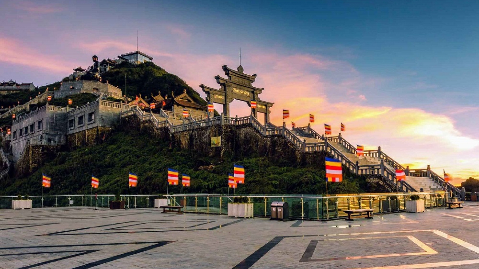 Những khoảnh khắc linh thiêng trong lễ cầu an lớn nhất trên đỉnh Fansipan