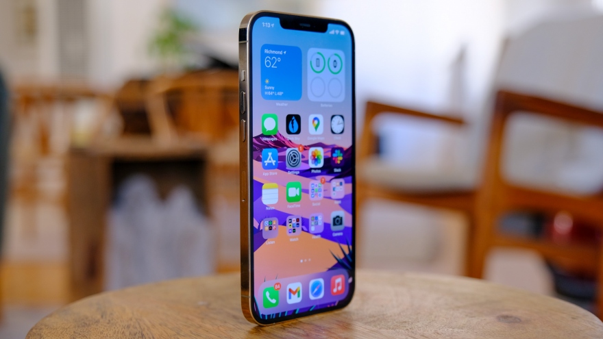 Chiêm ngưỡng loạt ảnh iPhone 12 Pro Max trước giờ lên kệ