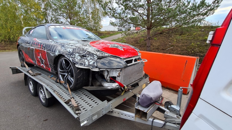 Video: Toyota Supra 1.500 mã lực gặp tai nạn trên đường đua Drag