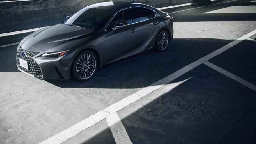 Lexus IS 2021 tại thị trường Nhật Bản