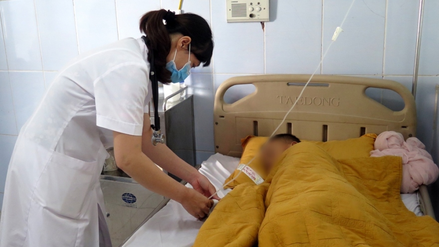 7 người tại Lai Châu nhập viện nghi ngộ độc thực phẩm sau khi ăn cưới