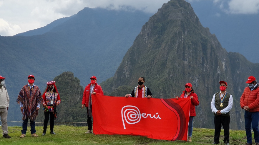 Peru mở lại kỳ quan thế giới Machu Picchu để cứu ngành du lịch