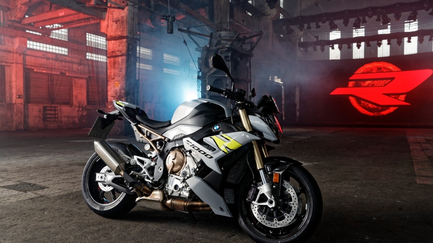 BMW S 1000 R 2021 lộ diện với thiết kế bắt mắt và nhiều công nghệ