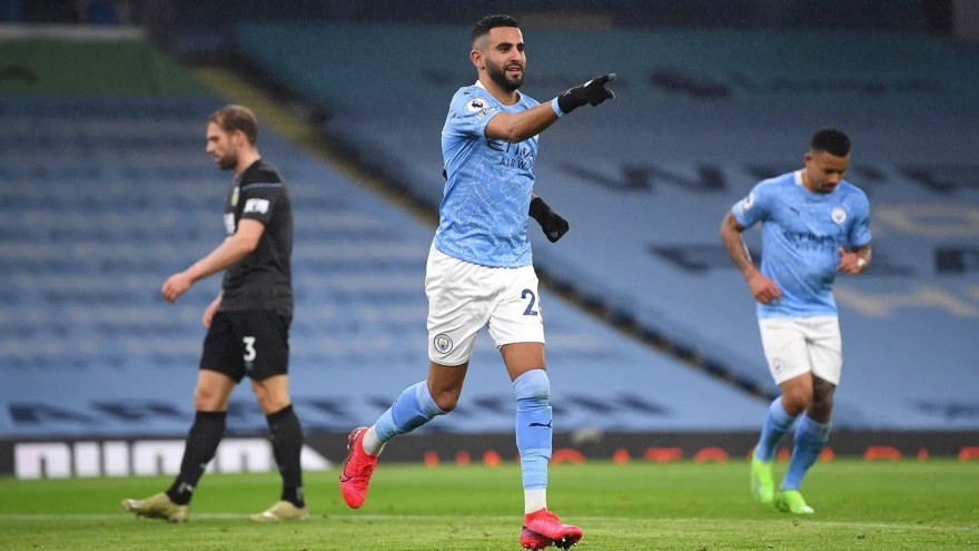 Mahrez ghi hat-trick, Man City thắng đậm Burnley