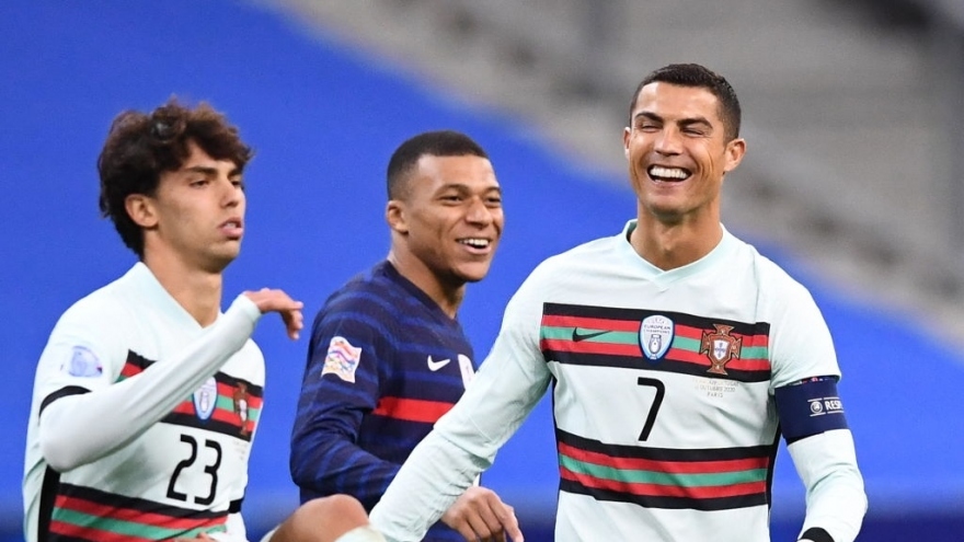 Bồ Đào Nha - Pháp: Ronaldo gieo sầu cho Gà trống Gaulois?