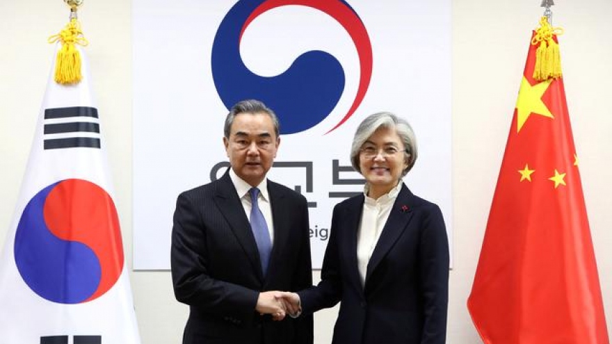 Ngoại trưởng Trung Quốc trực tiếp thăm Hàn Quốc