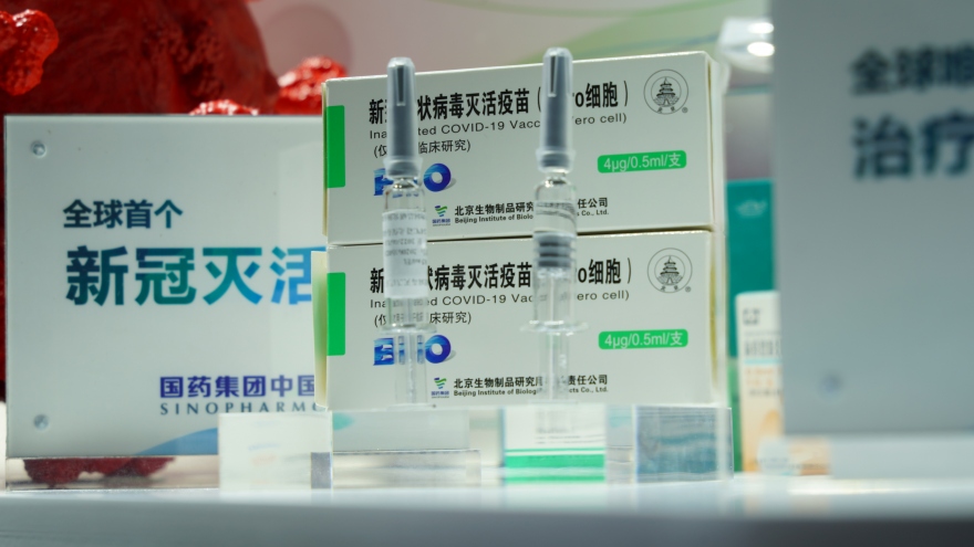 Gần 60.000 người Trung Quốc được xuất cảnh sau khi tiêm vaccine ngừa Covid-19
