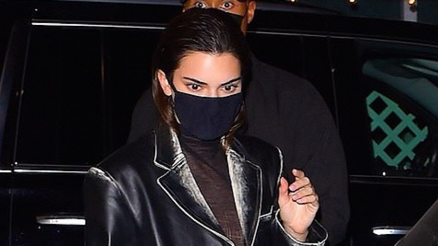Kendall Jenner diện đồ hiệu đẳng cấp ra phố sau buổi chụp hình thời trang