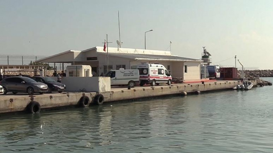 4 người thiệt mạng trong vụ va chạm giữa tàu chở dầu Hy Lạp và tàu đánh cá Thổ Nhĩ Kỳ