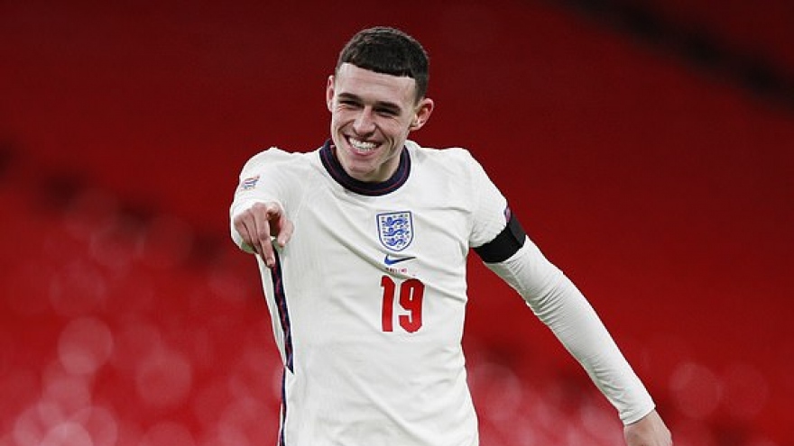 Phil Foden rực sáng, ĐT Anh thắng 4 sao trước ĐT Iceland