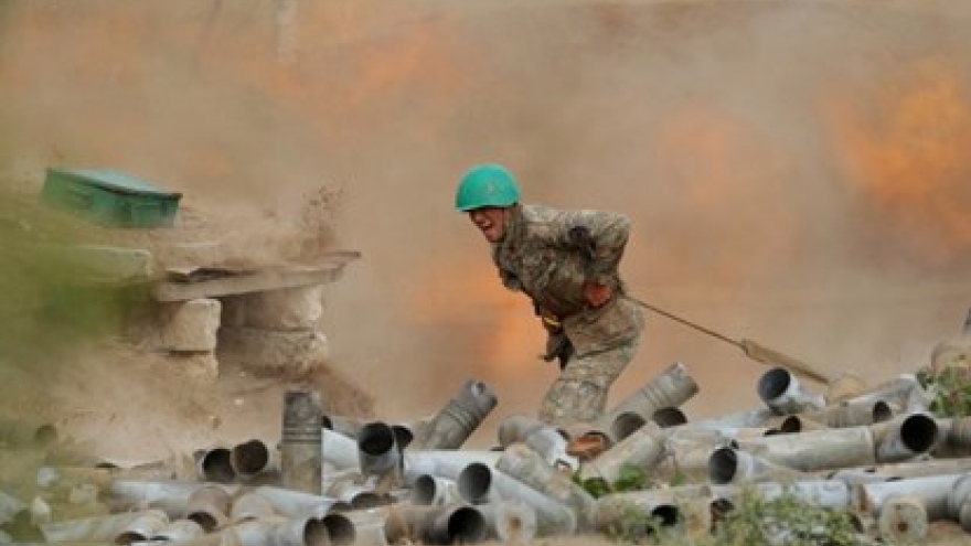 Nóng chiến sự Nagorno-Karabakh: Azerbaijan tuyên bố chiếm thị trấn chiến lược