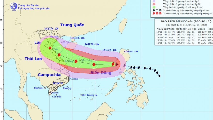 Bão số 13 cách quần đảo Hoàng Sa 730 km, giật cấp 15