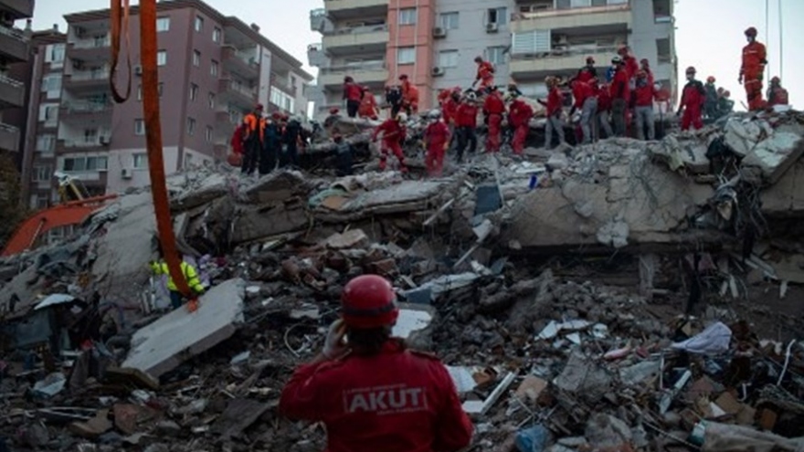 Số người thiệt mạng trong trận động đất tại Thổ Nhĩ Kỳ lên đến 62