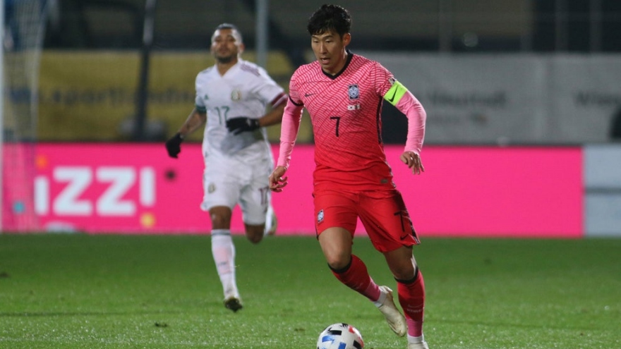 7 đồng đội mắc Covid-19, Son Heung Min vẫn đá trọn 90 phút cho ĐT Hàn Quốc 