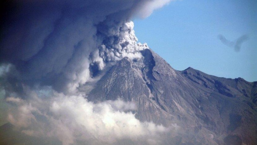 Indonesia ban bố tình trạng khẩn cấp do phun trào núi lửa Merapi