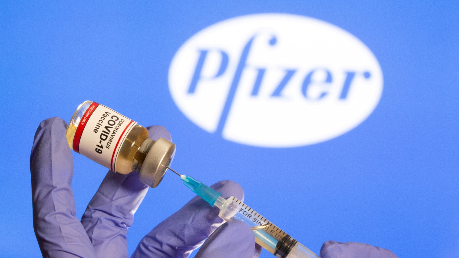 EU mua 300 triệu liều vaccine Covid-19 của BioNTech/Pfizer