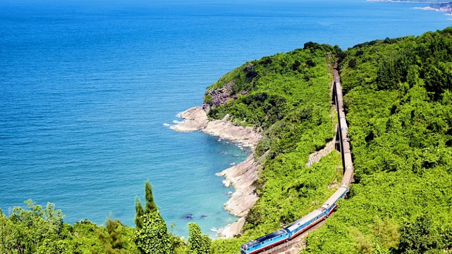 Lonely Planet lists Reunification Express among world’s best trips