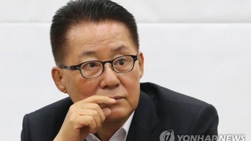 Giám đốc Cơ quan tình báo Hàn Quốc thăm Nhật Bản