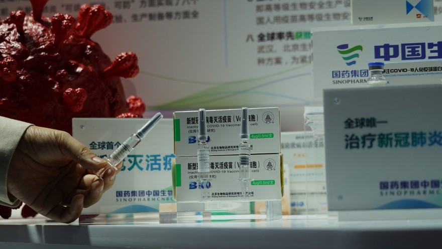 Thêm 1 nước phê duyệt, 1 nước dừng thử nghiệm vaccine Covid-19 của Trung Quốc
