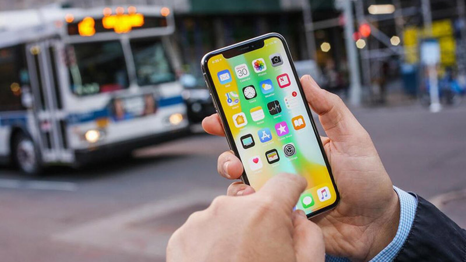 Lại lừa dối khách hàng về iPhone, Apple xanh mặt với án phạt nặng