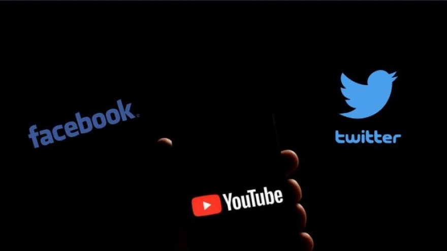 Facebook, Twitter và YouTube bị cấm ở Nga