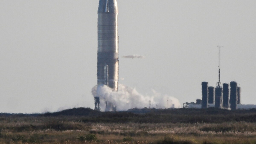 Video: Nguyên mẫu tàu vũ trụ Starship SN8 của SpaceX phát nổ khi hạ cánh 