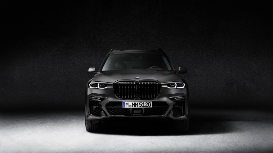 Bản giới hạn BMW X7 Dark Shadow giá từ 3,2 tỷ đồng có gì đặc biệt?