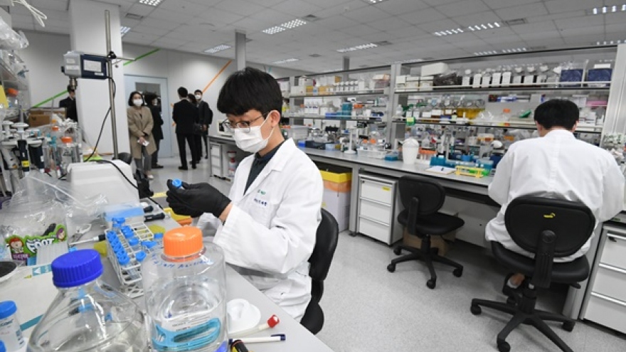 Một bệnh nhân Covid-19 tại Hàn Quốc được chữa khỏi bằng huyết tương
