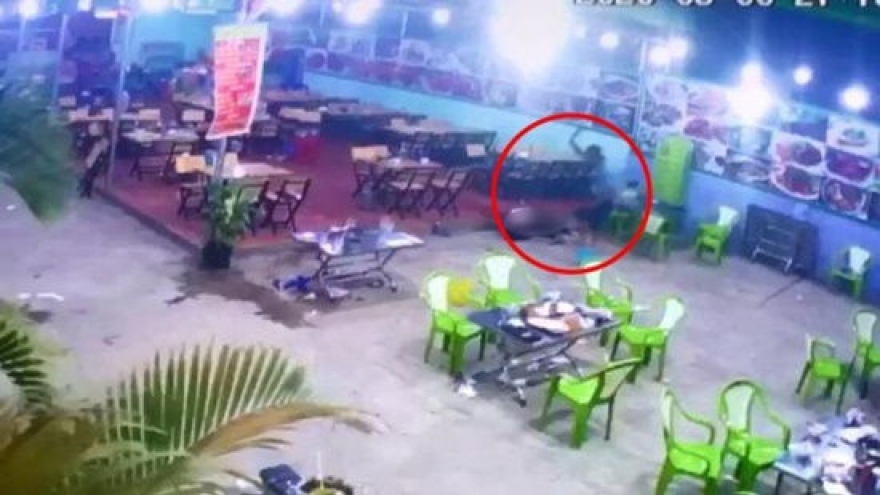 Đi ăn đêm, một thanh niên bất ngờ bị chém tử vong