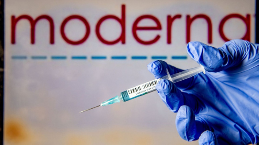 Mỹ cấp phép sử dụng khẩn cấp vaccine Covid-19 của Moderna
