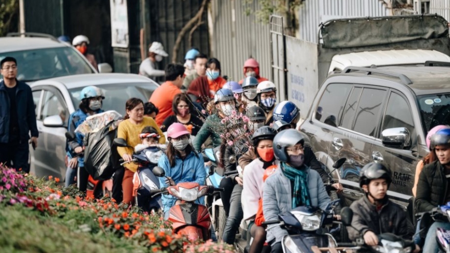 Bảo đảm an toàn giao thông dịp Tết gắn với phòng, chống Covid-19