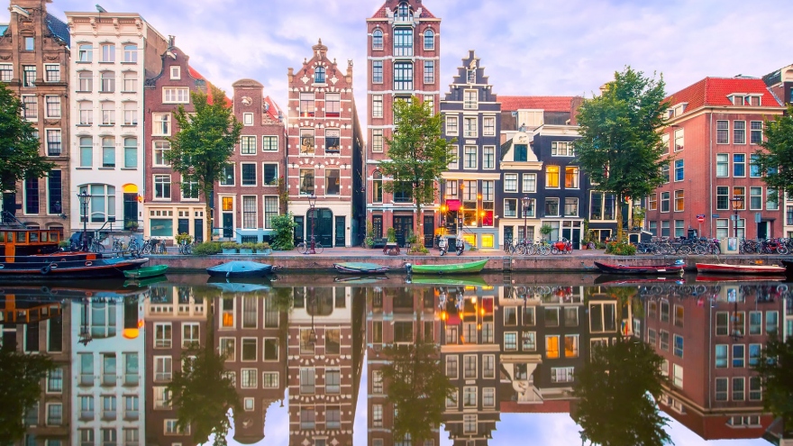 Sắp mở đường bay không cách ly tới Amsterdam