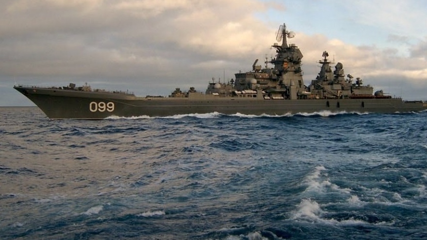 Russian seas. Атомный военный крейсер Петр Великий. Петр Великий флагман Северного флота. Петр Великий корабль. ТАРКР Петр Великий.