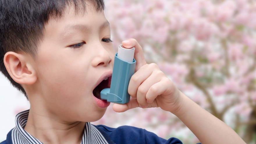 Dấu hiệu phân biệt bệnh hen và viêm đường hô hấp ở trẻ em