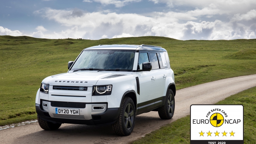 Land Rover Defender phiên bản 110 đạt tiêu chuẩn 5 sao của Euro NCAP