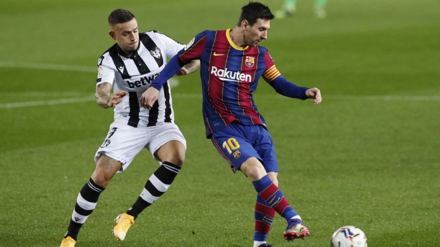 Messi đóng vai "người hùng", Barca nhọc nhằn hạ Levante 