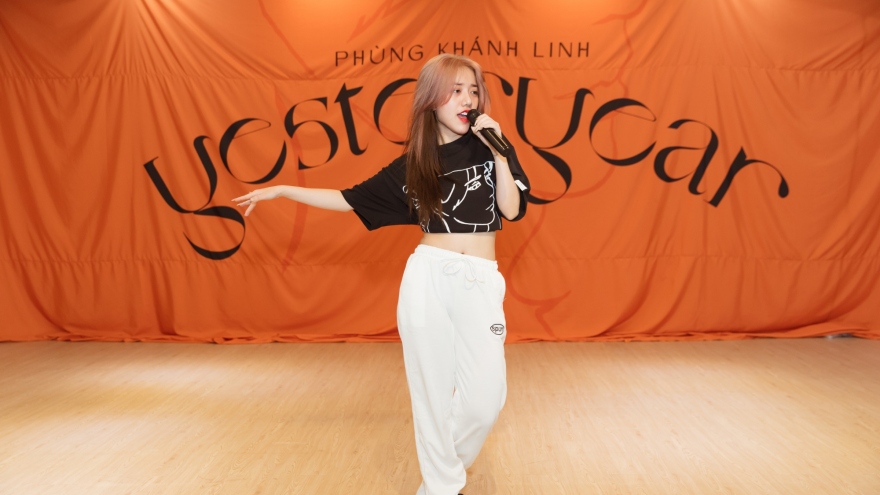 Phùng Khánh Linh dốc sức tập vũ đạo chuẩn bị cho showcase quảng bá album tiền tỷ