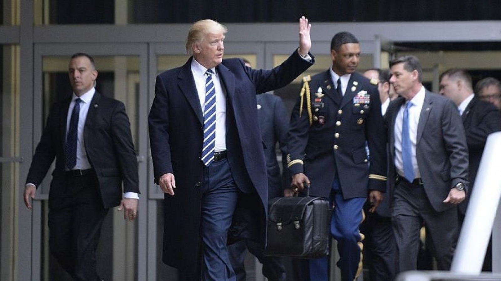 Số phận “quả bóng hạt nhân” nếu ông Trump không dự lễ nhậm chức của ông Biden