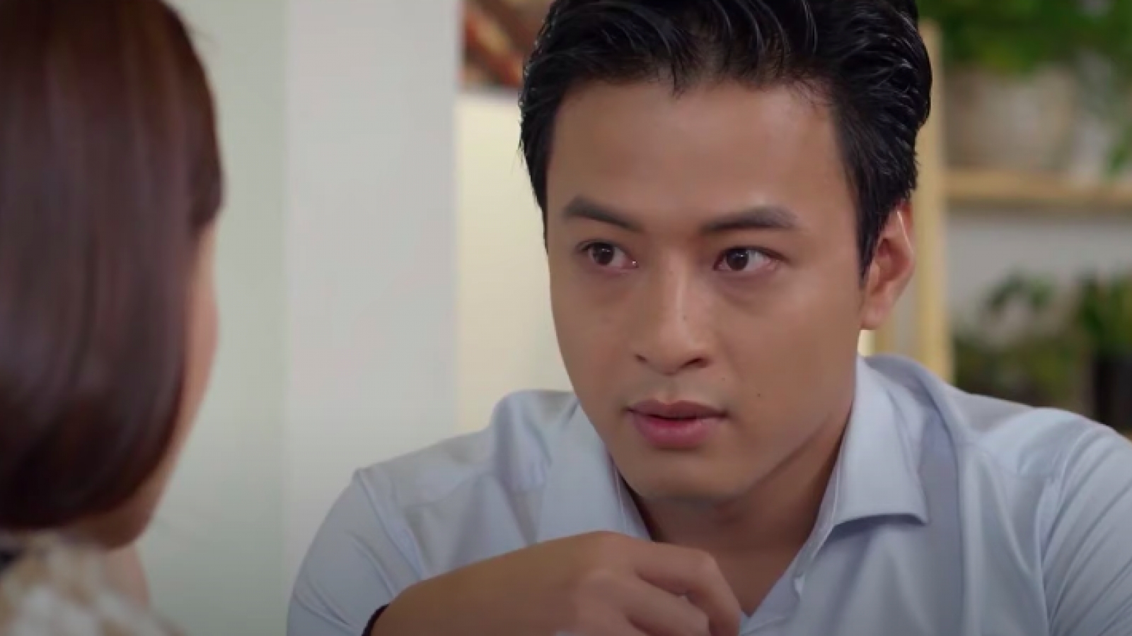 "Hướng dương ngược nắng" tập 2: Yêu chưa bao lâu, Châu đã vội dằn mặt Kiên