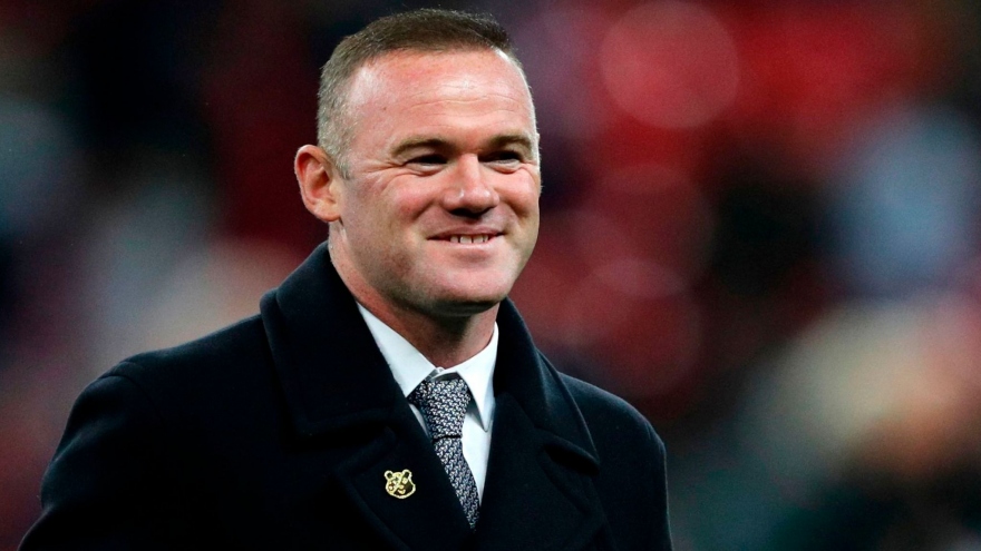 Rooney có chiến thắng đầu tiên trong vai trò HLV