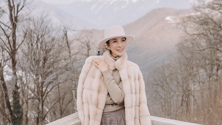 MC Thanh Mai trẻ đẹp trong khung cảnh mùa đông lạnh giá nước Nga