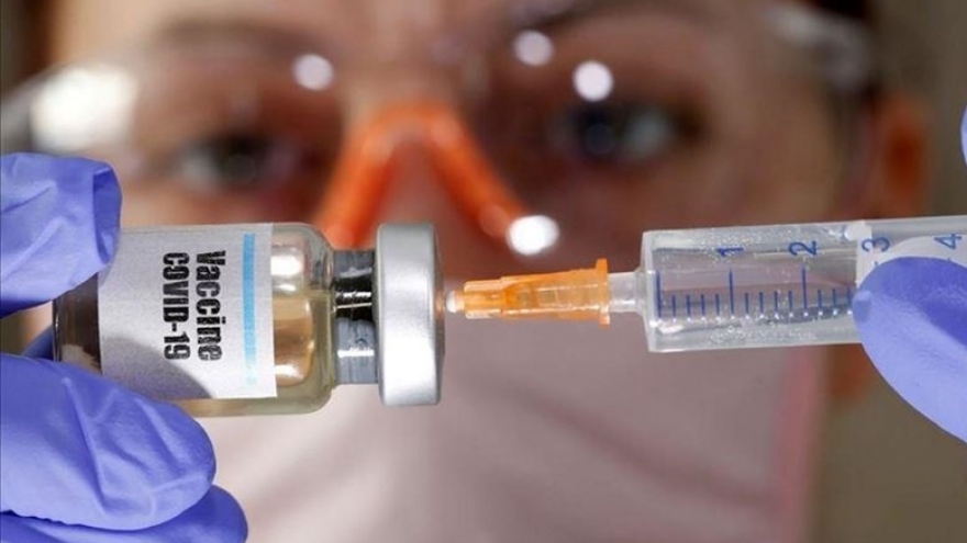 Vaccine thứ 2 phòng Covid-19 của Mỹ đã sẵn sàng, FDA chuẩn bị cấp phép