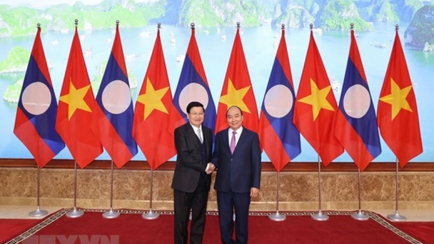 Lao Prime Minister concludes visit to Vietnam