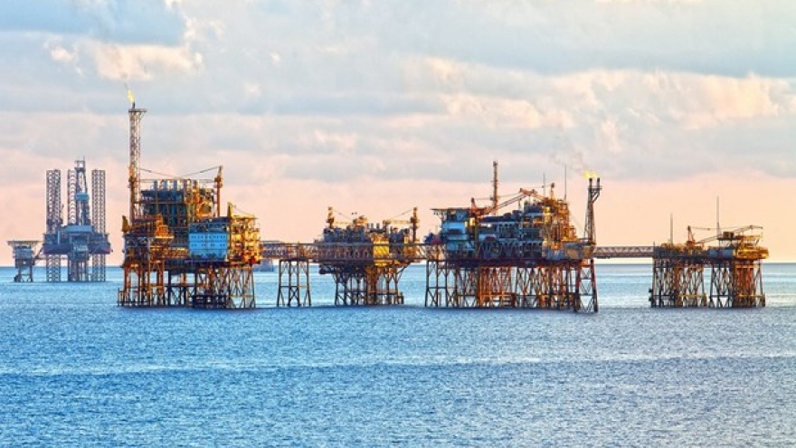 Vietsovpetro fulfills output goal one month ahead schedule