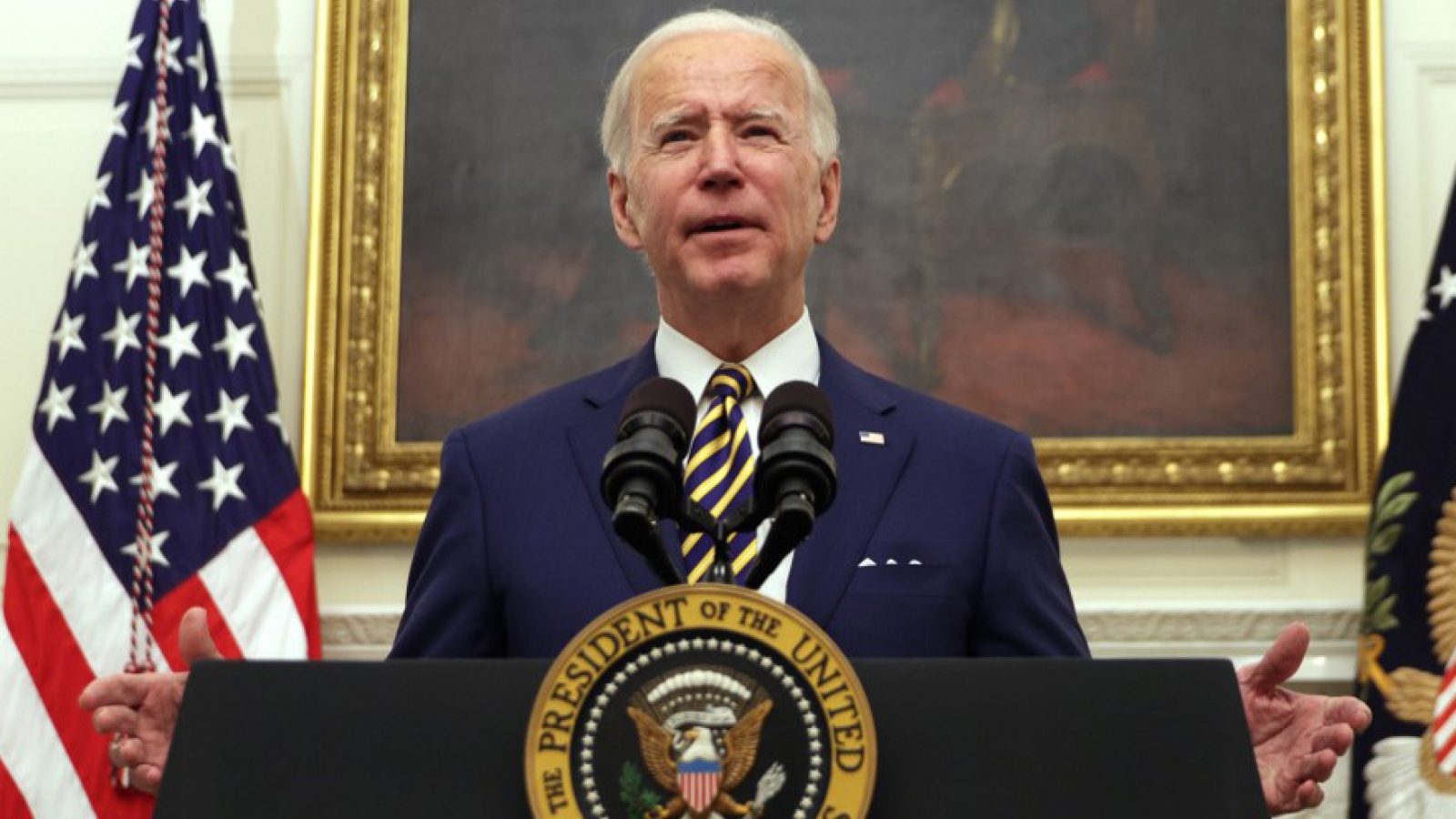 Hơn 2/3 người Mỹ ủng hộ cách ông Biden ứng phó với Covid-19 trong tuần đầu nắm quyền 